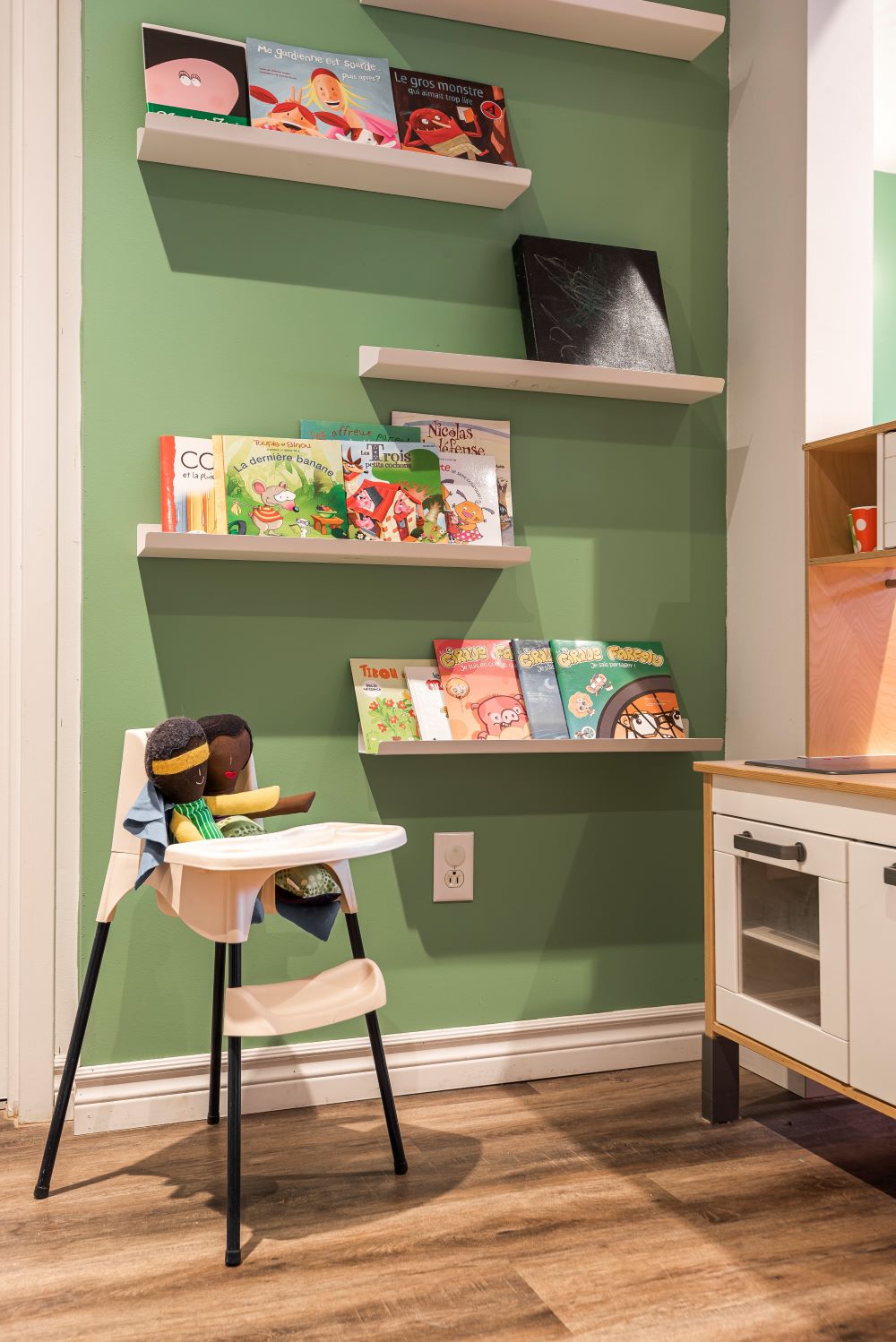 MÈRES AVEC POUVOIR HB DESIGN BIBLIOTHÈQUE Mini